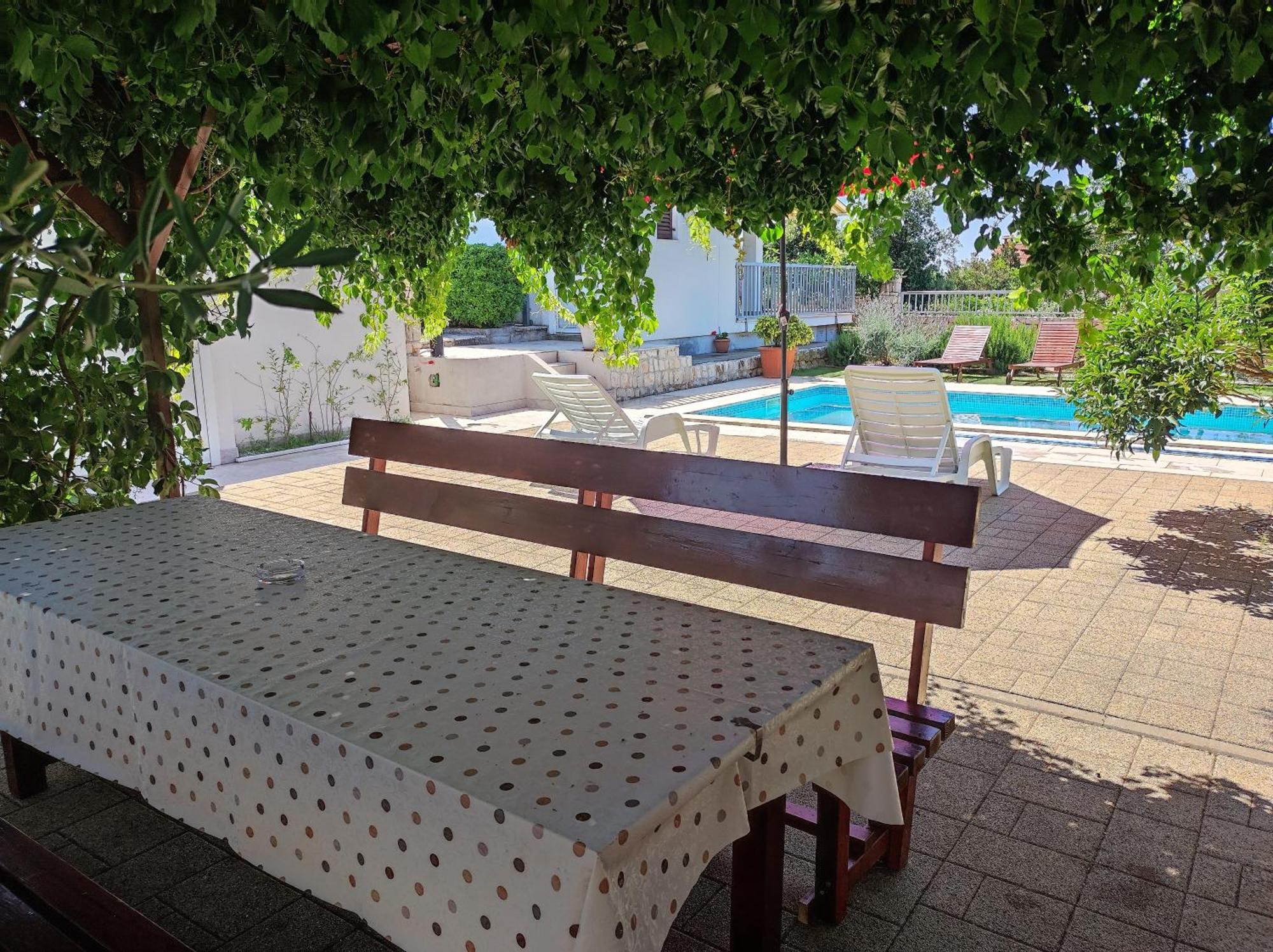 Holiday House Nena With Pool Vinišće Eksteriør bilde