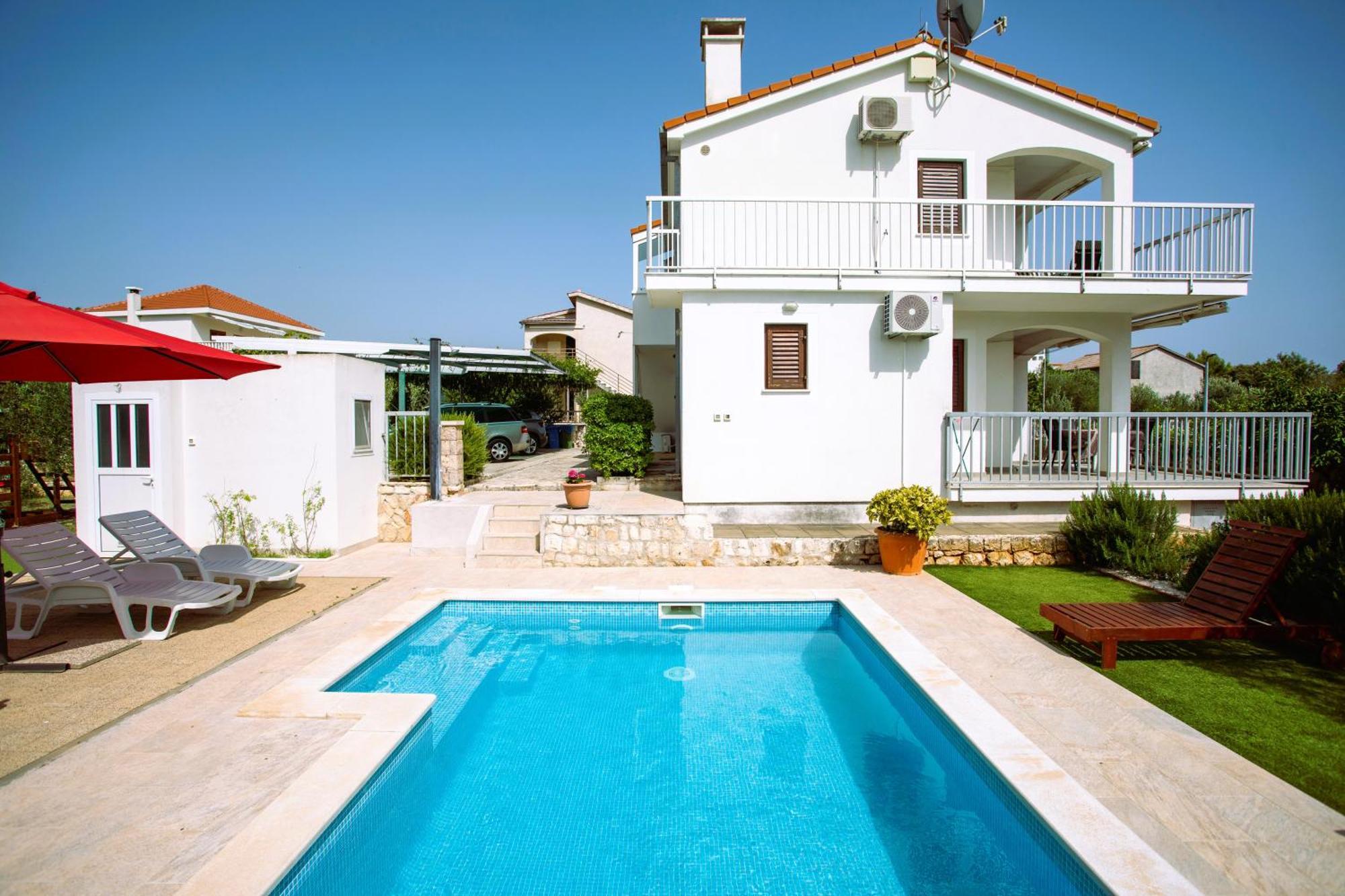Holiday House Nena With Pool Vinišće Eksteriør bilde