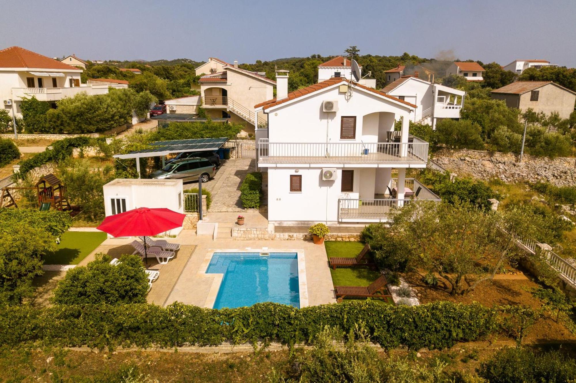 Holiday House Nena With Pool Vinišće Eksteriør bilde